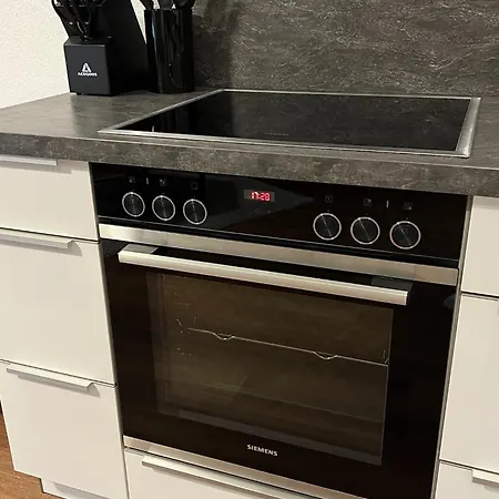 Jellys - 70qm - Balkon - Küche - Parken - 2x Smart Tv - King Size Bett - Nur 5min Zum Europa Park