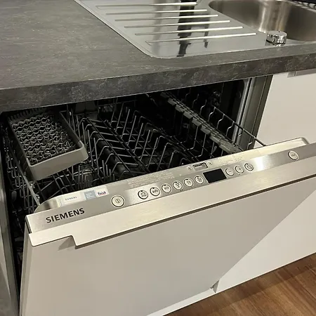 Apartman Jellys - 70qm - Balkon - Kueche - Parken - 2x Smart Tv - King Size Bett - Nur 5min Zum Europa Park