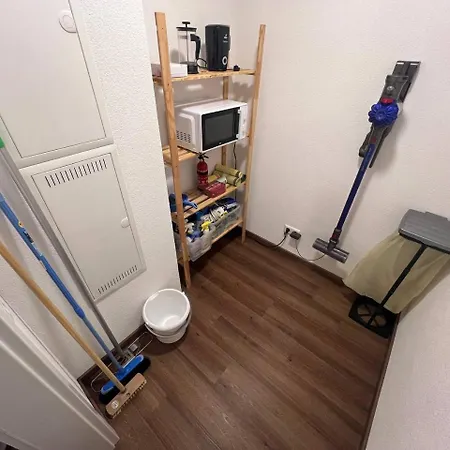 Jellys - 70qm - Balkon - Kueche - Parken - 2x Smart Tv - King Size Bett - Nur 5min Zum Europa Park