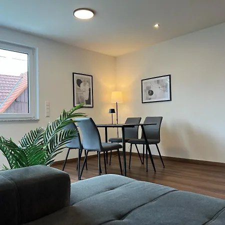 Jellys - 70qm - Balkon - Kueche - Parken - 2x Smart Tv - King Size Bett - Nur 5min Zum Europa Park Rheinhausen