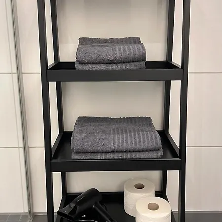 Jellys - 70qm - Balkon - Kueche - Parken - 2x Smart Tv - King Size Bett - Nur 5min Zum Europa Park Apartman *