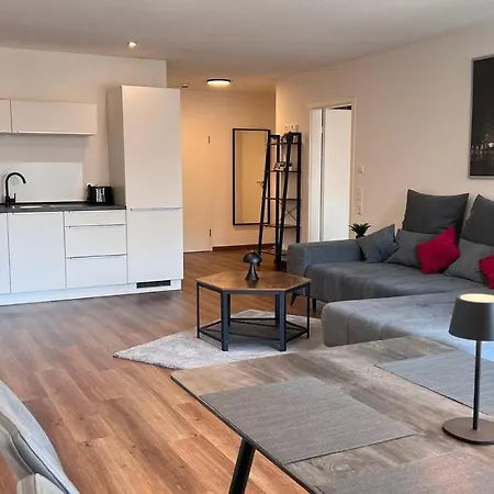 Jellys - 70qm - Balkon - Kueche - Parken - 2x Smart Tv - King Size Bett - Nur 5min Zum Europa Park Apartman Rheinhausen