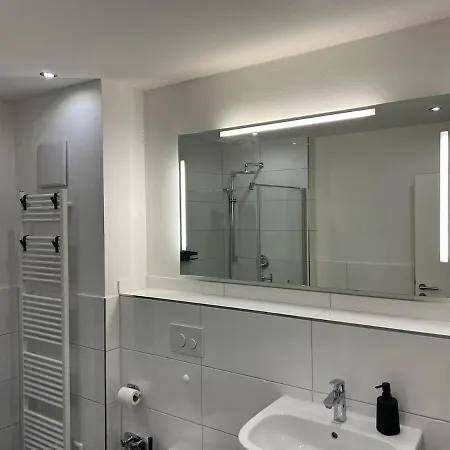 Daire Jellys - 70qm - Balkon - Kueche - Parken - 2x Smart Tv - King Size Bett - Nur 5min Zum Europa Park *