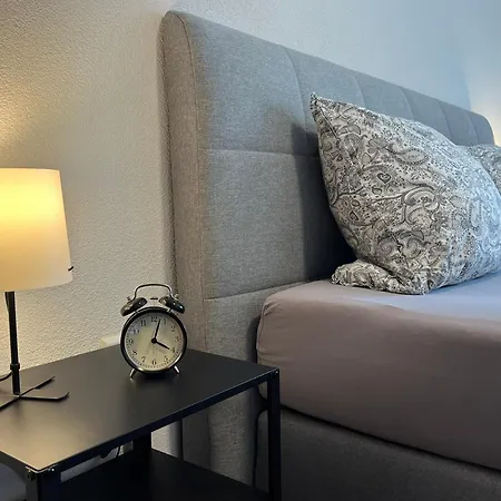 Apartment Jellys - 70qm - Balkon - Küche - Parken - 2x Smart Tv - King Size Bett - Nur 5min Zum Europa Park *