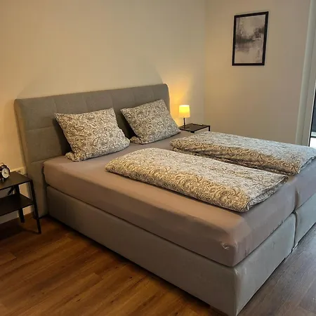 Daire Jellys - 70qm - Balkon - Kueche - Parken - 2x Smart Tv - King Size Bett - Nur 5min Zum Europa Park