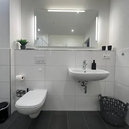 Jellys - 70qm - Balkon - Kueche - Parken - 2x Smart Tv - King Size Bett - Nur 5min Zum Europa Park Apartman